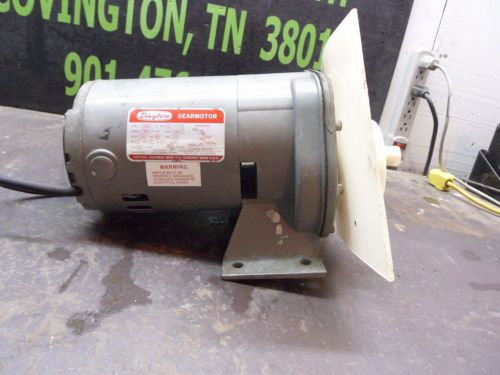 DAYTON 1/4HP SINGLE PHASE GEAR MOTOR MOD:5K934 F/L RPM:12 144/1:RATIO 115V USED