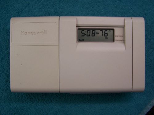 Honeywell T8112D1013 5-2 day Programable Thermostat T8112