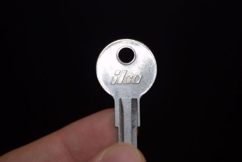 Lot of 46 ~ ILCO 1043E Blank Keys