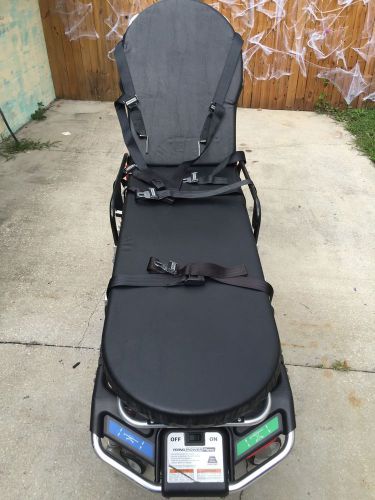 Ferno powerflexx power cot 700 lb ambulance stretcher powered great condition. for sale