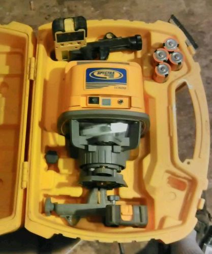 Spectra Precision LL500 Rotary Laser Level with HL700 Receiver and Rod Clamp