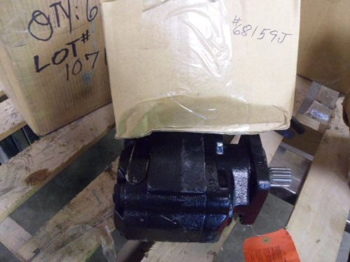 PARKER HYDRAULIC MOTOR #68159J TYPE:3139710302 14 SPLINE SHAFT REPAIRED IN BOX