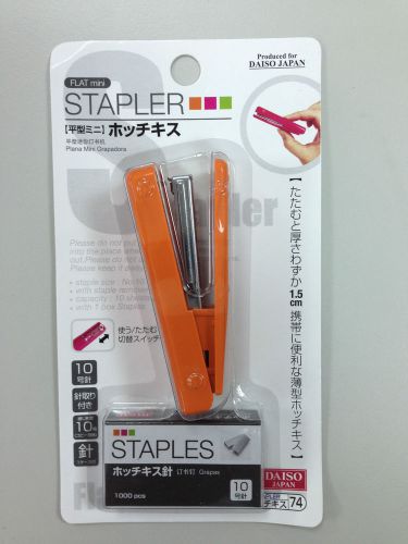 DAISO JAPAN FLAT MNI STAPLER WITH 1 BOX STAPLE