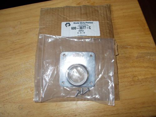 Brooks  1-1/4&#034; conduit hubs box of 25  3077-c for sale