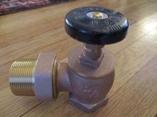 Durst 1 1/2 inch Steam Radiator Angle Valve