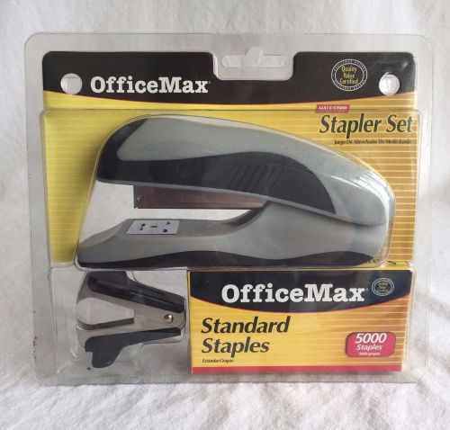 NEW OFFICE MAX STAPLER SET W/5000 STAPLES AND REMOVER Gray