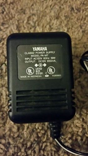 Yamaha AC Adapter Power Supply PA-M7 12VDC 850mA