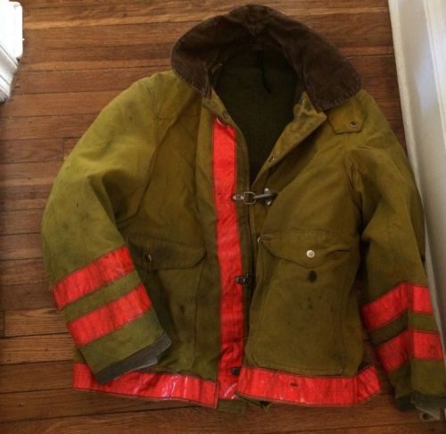 Globe Mfg Firefighter Turnout Gear Lined Coat Peacham VT 44 EUC