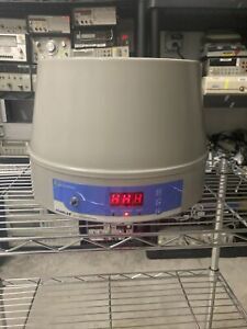 2000ml Electric Digital Magnetic Stirring Heating Mantle 380 220V