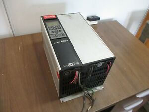 Danfoss VLT 8000 Aqua AC Drive 178B3476 10Hp w/ Keypad Used