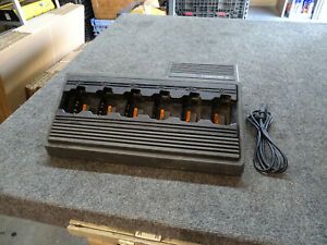 Motorola HTN9005D HT750 / HT1250 / PR860 6 Slot Gang Charger