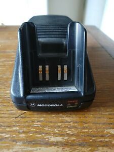 Motorola AA16740 Radio Battery Charger