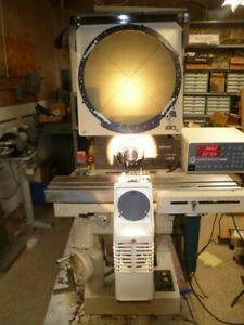 MITUTOYO PH350 TYPE PH361 OPTICAL COMPARATOR with QUADRACHEK llE DRO