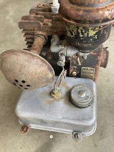 Vintage Briggs &amp; Stratton WI Type 95800 Gas Engine Motor Antique Parts/Repair