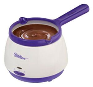 Wilton 2104-9006 120V Candy Melts Melting Pot