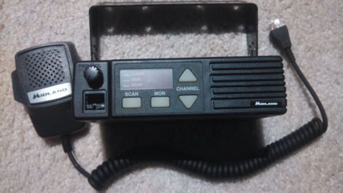 Midland VHF 70-1337B Two-way radio - gently used