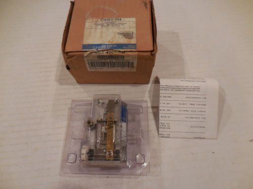 Johnson Controls T-4002-204 Thermostat Reverse Acting Degree F Dial NEW IN BOX