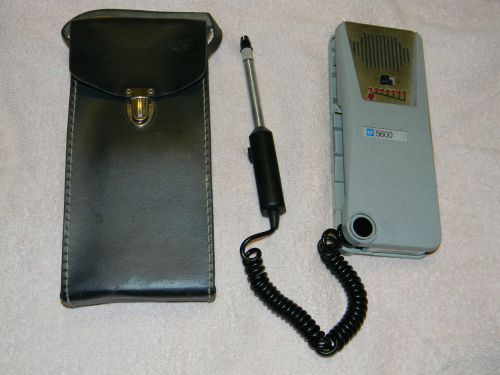 TIF 5600 AUTOMATIC HALOGEN LEAK DETECTOR USED WITH CASE