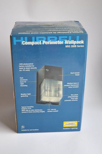 Hubbell Outdoor Compact Perimeter Wallpack Fluorescent Light New