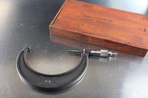 BROWN &amp; SHARPE OUTSIDE MICROMETER 4-5&#034; WOODEN CASE