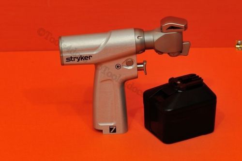 Stryker system 7 sagittal saw handpiece ref: 7208 with smartlife large battery for sale