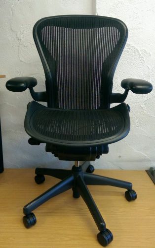 Size &#039;b&#039; black herman miller aeron. forward tilt.fixed arms free delivery for sale