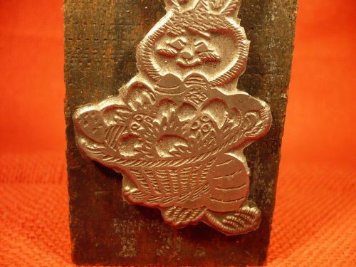 antique printer&#039;s  CUT/BLOCK  easter bunny with basket of eggs  3 x 1 3/4 inch