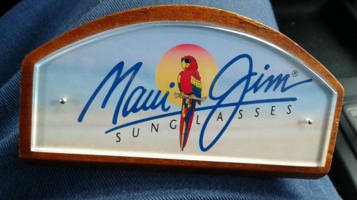 Maui jim display for sunglasses