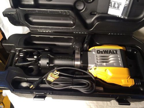 DEWALT 15 Amp 40 lb. Demo Hammer D25960K NEW