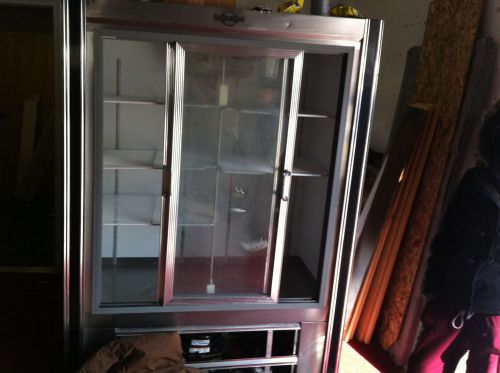 beverage refrigerator Universal Cooler