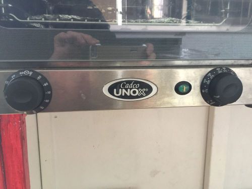 Used Cadco OV-250 Single Deck Electric Convection Oven, Quarter Size