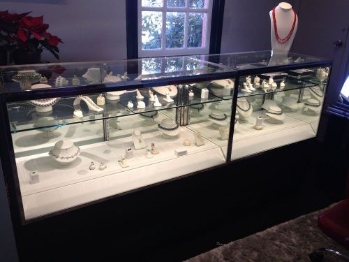 Jewelers Showcases / FOUR TOTAL