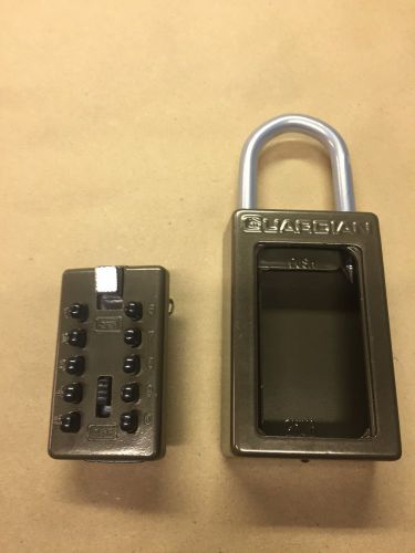 Push Button Lock Box Key - Door Hanging