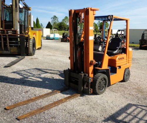 5000lb capacitytoyota forklift, 3 stage mast, sideshifter, lpgas, cushion tires for sale