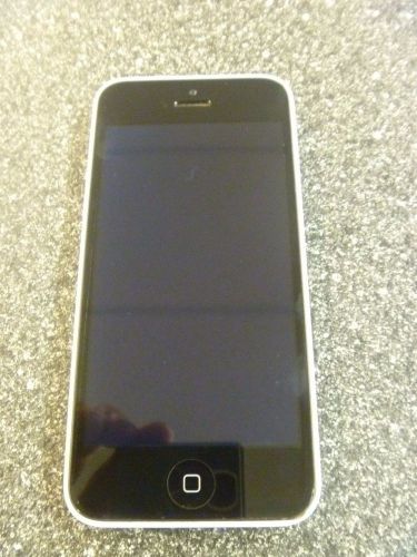 Iphone 5c white broken screen Verizon good imei