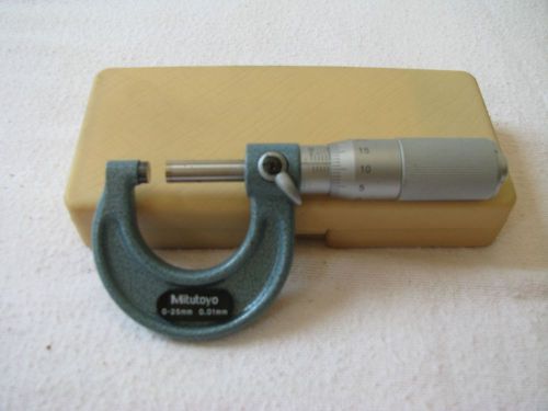 MITUTOYO MICROMETER, 0-25MM, .01MM INCREMENTS, WITH HARD PLASTIC CASE