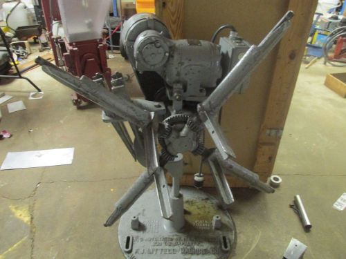 DEREELER  # 3 AUTOMATIC CENTERING REEL