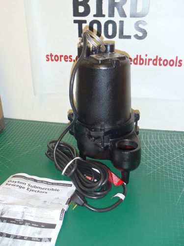 Dayton 1/2hp Submersible Sewage Pump, 1750RPM, 230V, 25 Ft Max Head !Pallet 35!