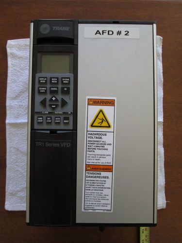 Trane TR1 Series 3-Pole VFD 3HP, 2.2Kw.  Comes with Panel Controller, 480 Volt