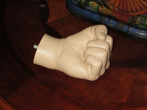 VINTAGE MANNEQUIN HAND * FIST *