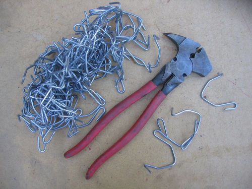 Classic Fencing Pliers &amp; Package of ~100 New Galvanized # TPWC25 T Post Clips