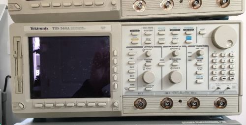 Tektronix TDS 544A Color 4 Channel Digitizing Oscilloscope 500Mhz, 1GS/s.
