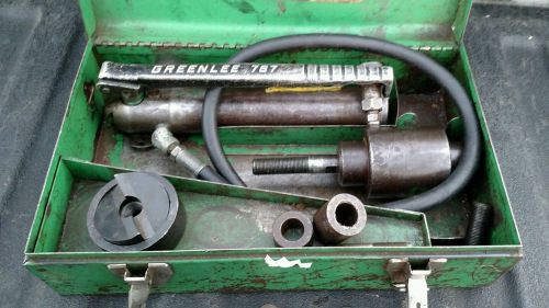 GREENLEE HYDRAULIC KNOCKOUT PUNCH SET 767 PUMP IN METAL CASE USA