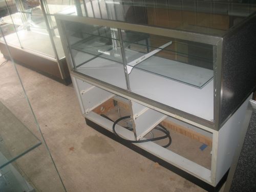 4&#039; X 20&#034; X 38&#034; TALL  GLASS RETAIL FLAT DISPLAY CASE VINTAGE