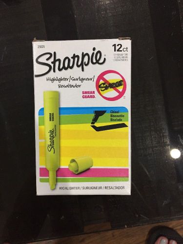 SHARPIE Highlighter - BOX OF 12 -Flourescent Yellow - Smear Guard