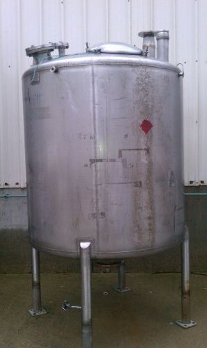 1,000 Gallon Vertical 304 Stainless Steel Tank