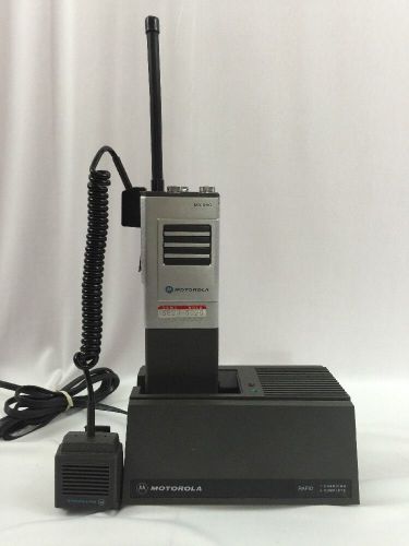 Motorola MX340 MX300 S Handie-Talkie FM Radio W/rapid Charger