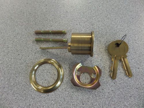 RIM CYLINDER LOCK BRIGHT BRASS YALE Y1 KEYWAY