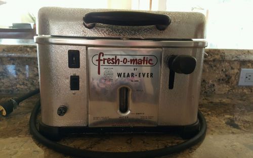 Vintage Fresh-O-Matic By Wear-Ever Steamer Great Condition!