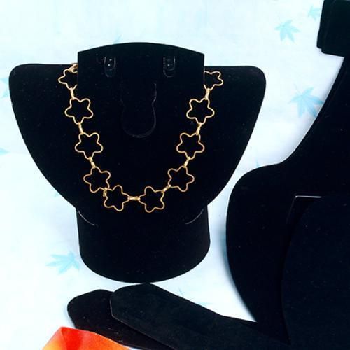 Jewellry Necklace Pendant Choker Display Neck Bust Store Fashion 16x15cm BLACK